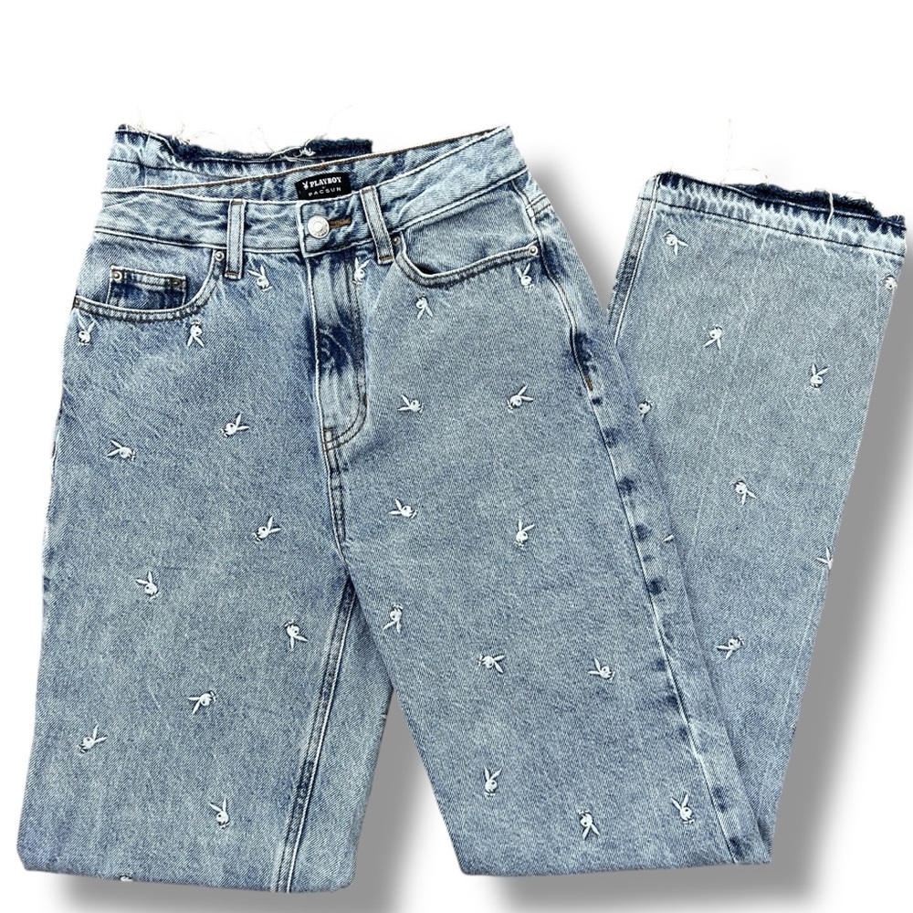 Playboy x Pacsun Raining Bunnies 90’s Boyfriend Drop Hem Jeans 100% Cotton
